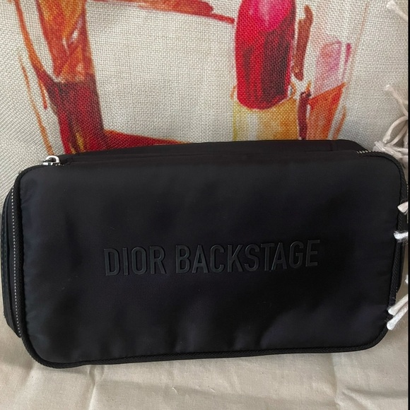 DIOR ⭐️BACKSTAGE BRUSHES IN DIOR BEAUTY CASE⭐️NWT 💄✨ - Picture 1 of 4